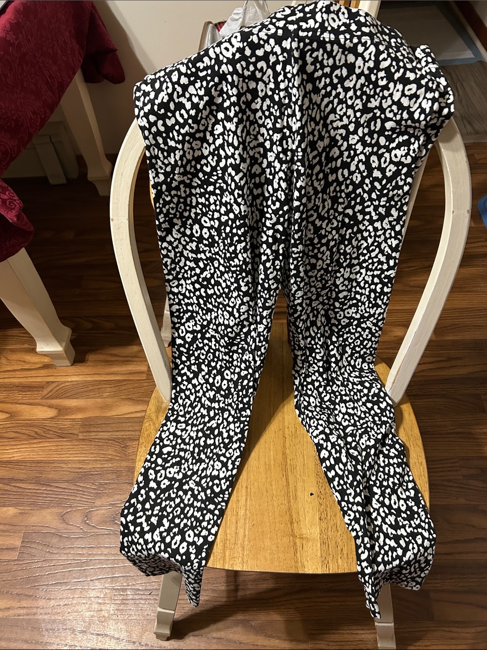 Black & White Leopard Print Scarf